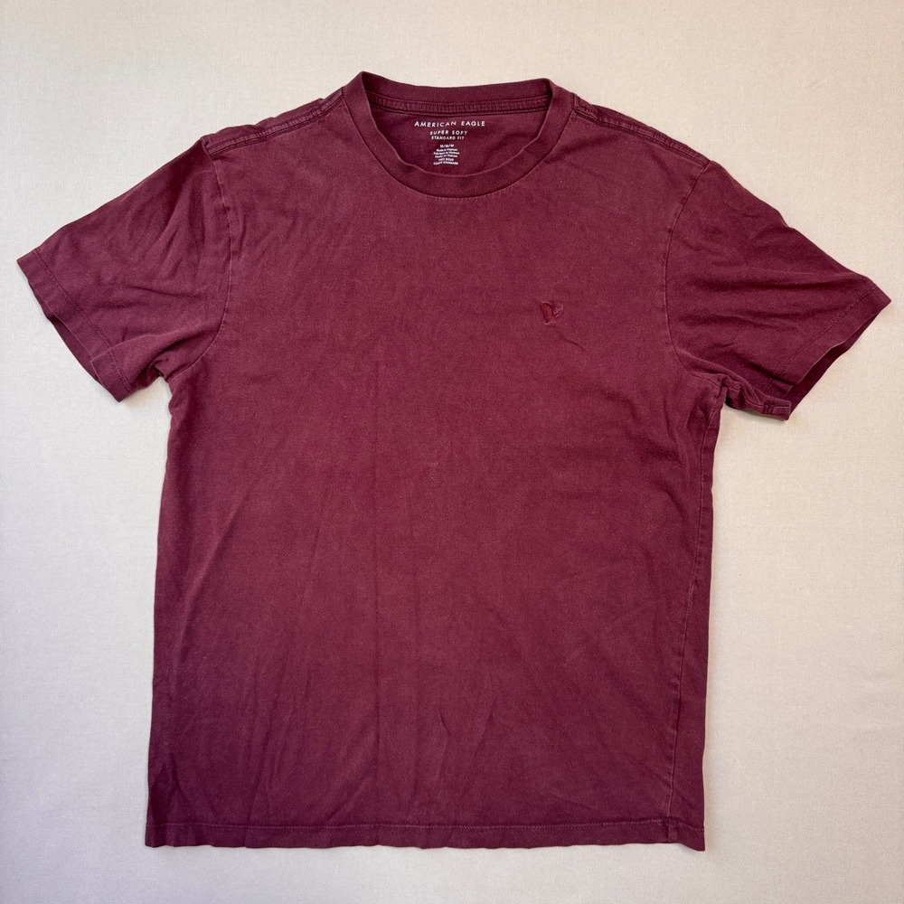 American Eagle Super Soft Standard Fit T-Shirt Mens Medium Burgundy Maroon Logo